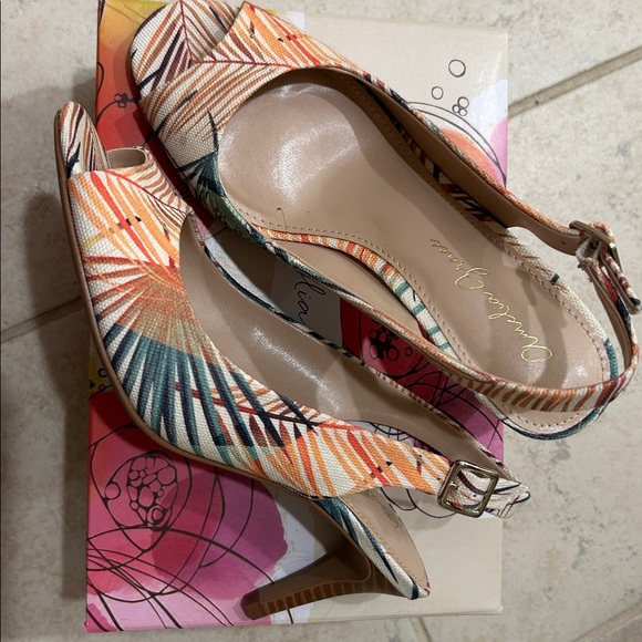 Colorful Patterned Heels - Picture 1 of 4